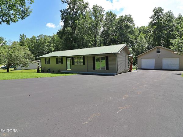 209 Coffee Drive, Helenwood, TN 37755