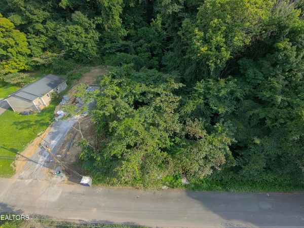 218 Shipman Drive, Knoxville, TN 37918
