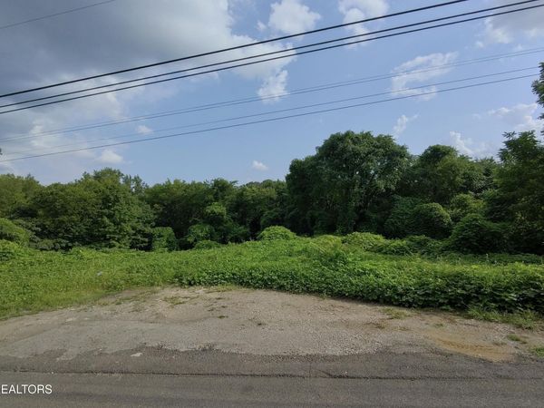 805 Beaman Lake Rd, Knoxville, TN 37914