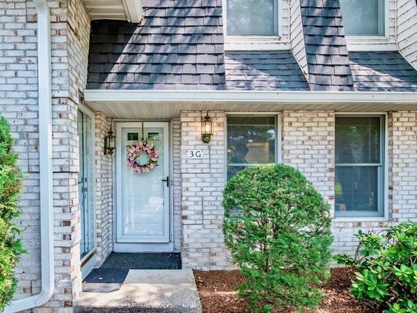 3 Mansion Woods Drive, Unit G, Agawam, MA 01001