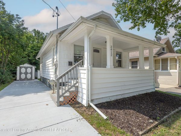 2412 Fernwood Avenue, Lansing, MI 48912