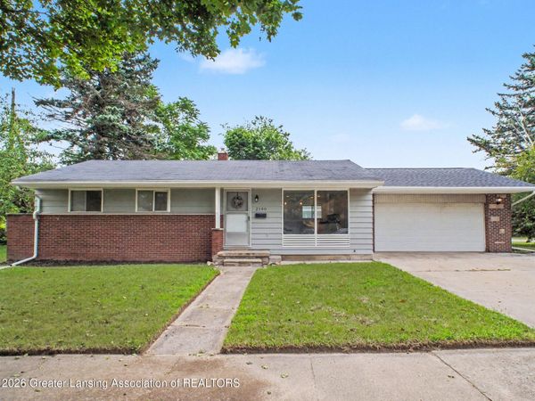 2100 Bruce Avenue, Lansing, MI 48915