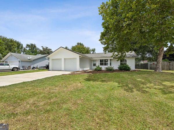 144 Cherry Point Drive, Saint Marys, GA 31558
