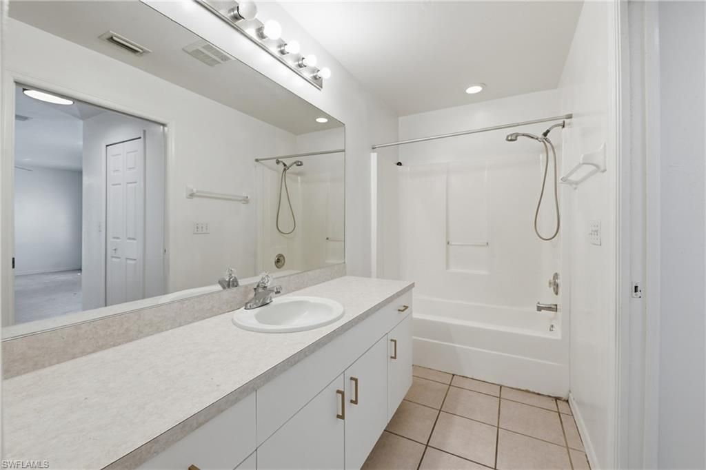 202 SW 11th Ter , Cape Coral, FL 33991 Photo