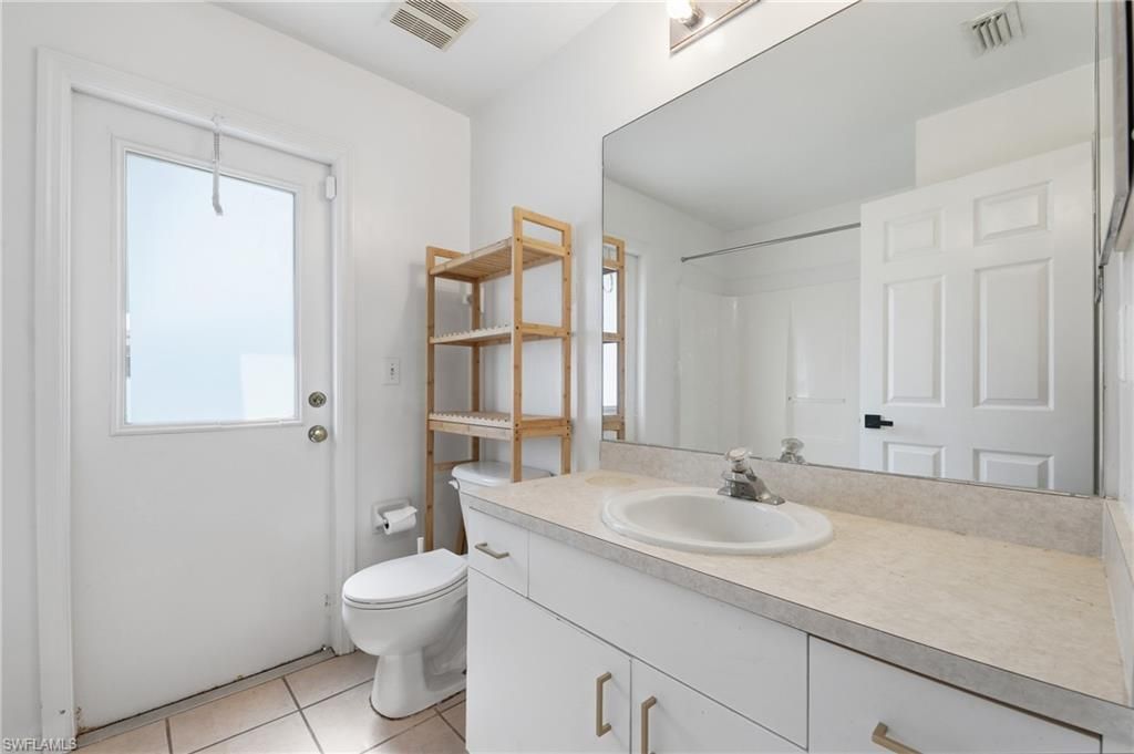 202 SW 11th Ter , Cape Coral, FL 33991 Photo