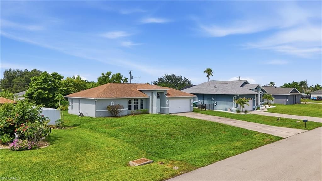 202 SW 11th Ter , Cape Coral, FL 33991 Photo