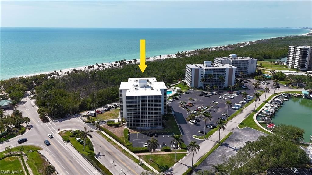 1 Bluebill Ave , Unit 302, Naples, FL 34108 Photo