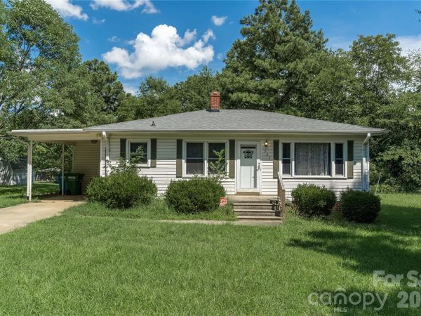 527 Washington Lane , Albemarle, NC 28001