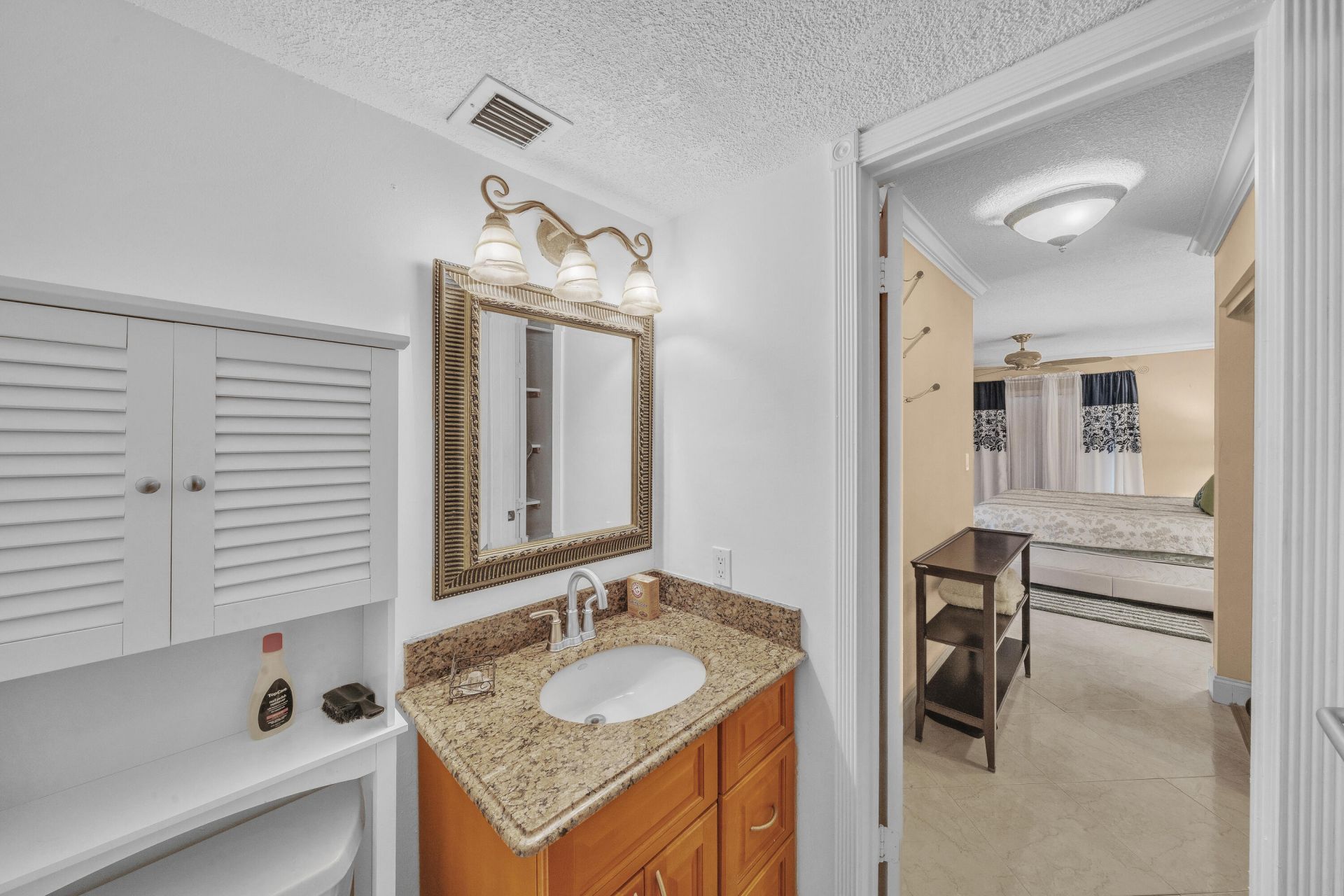 3909 N Ocean Boulevard, Unit 401, Fort Lauderdale, FL 33308 Photo