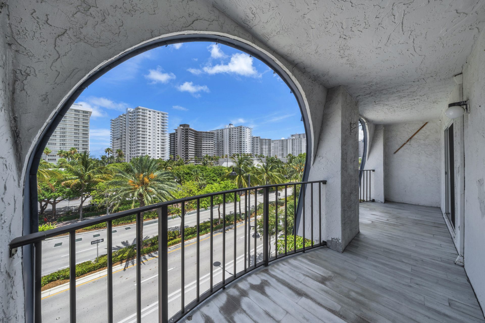 3909 N Ocean Boulevard, Unit 401, Fort Lauderdale, FL 33308 Photo