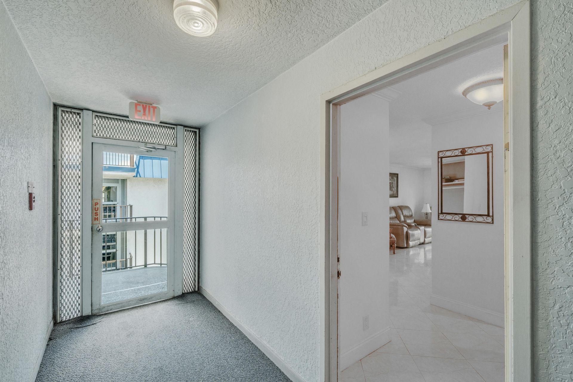 3909 N Ocean Boulevard, Unit 401, Fort Lauderdale, FL 33308 Photo