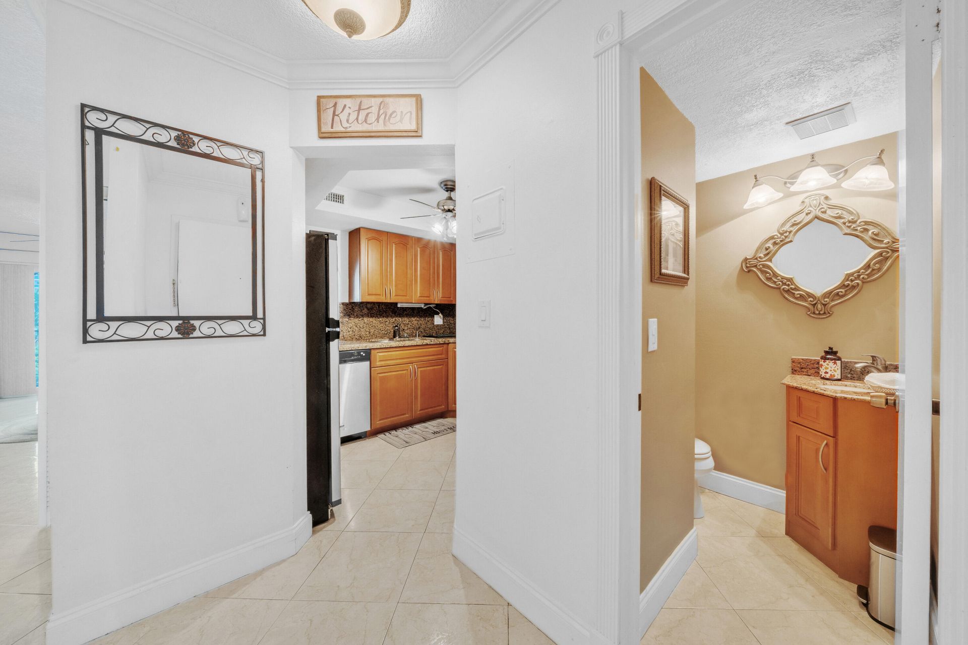 3909 N Ocean Boulevard, Unit 401, Fort Lauderdale, FL 33308 Photo