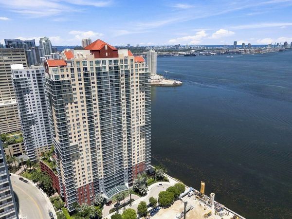 1155 NW BRICKELL BAY Drive, Unit 2802, Miami, FL 33131