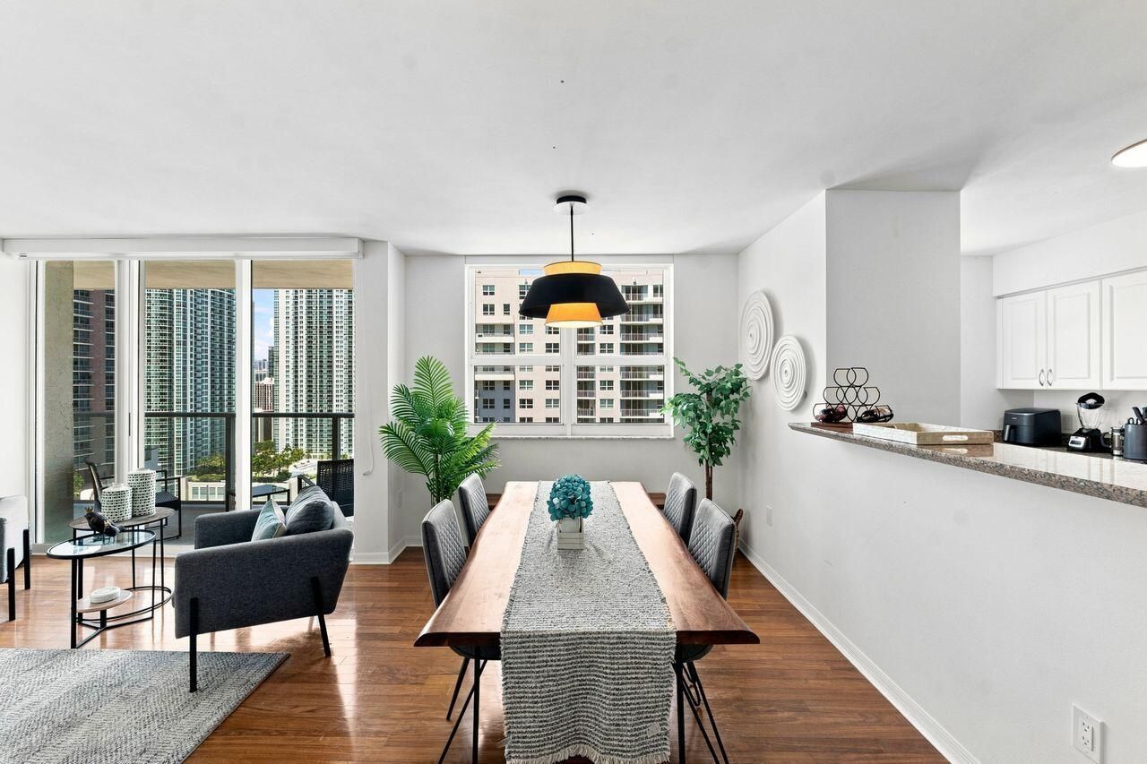 1155 Brickell Bay Drive, Unit 2802, Miami, FL 33131 Photo