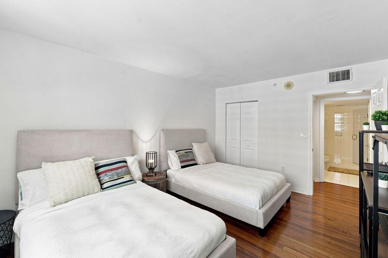 1155 Brickell Bay Drive, Unit 2802, Miami, FL 33131 Photo