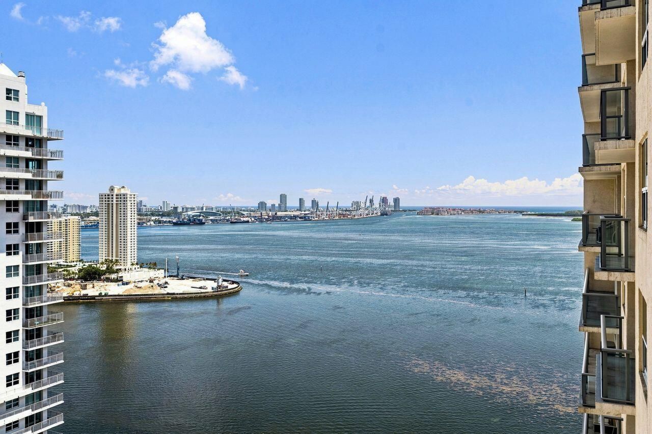 1155 Brickell Bay Drive, Unit 2802, Miami, FL 33131 Photo