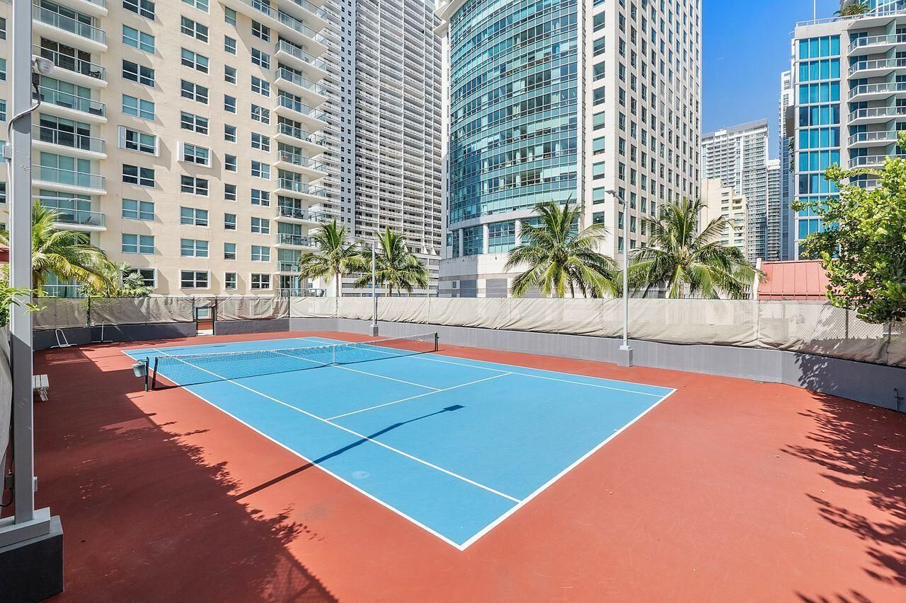 1155 Brickell Bay Drive, Unit 2802, Miami, FL 33131 Photo