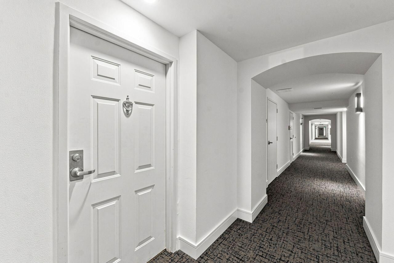 1155 Brickell Bay Drive, Unit 2802, Miami, FL 33131 Photo