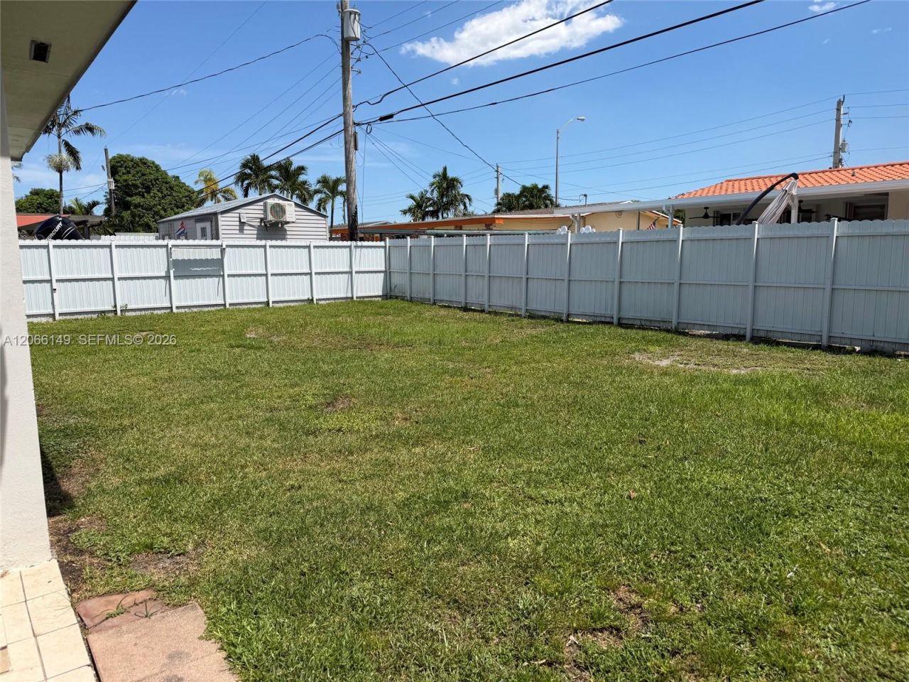 980 W 53rd Ter, Hialeah, FL 33012 Photo
