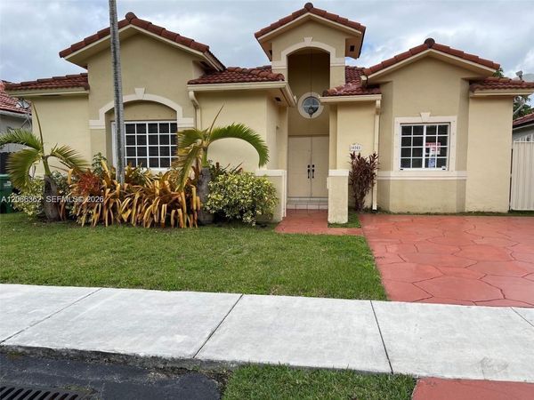 16263 SW 55th Ter , Miami, FL 33185