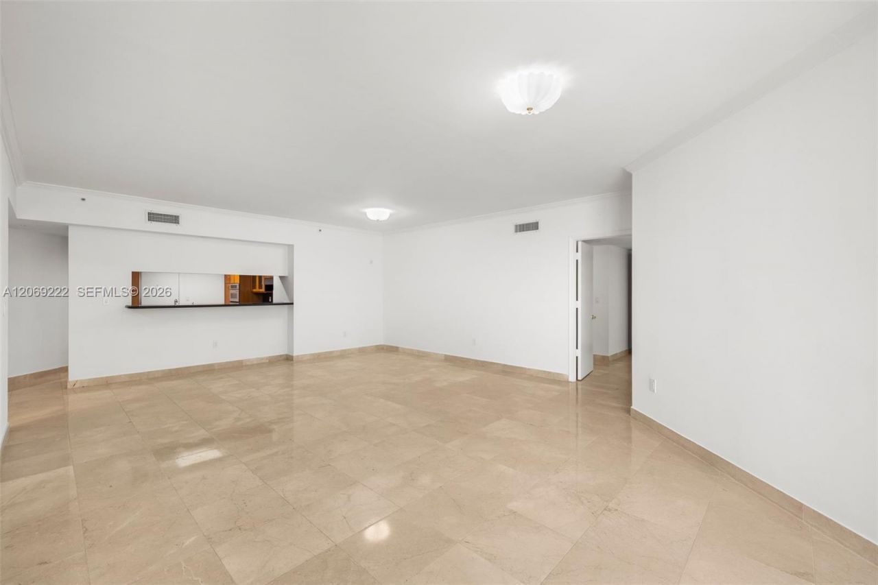 9559 Collins Ave , Unit S9-D, Surfside, FL 33154 Photo