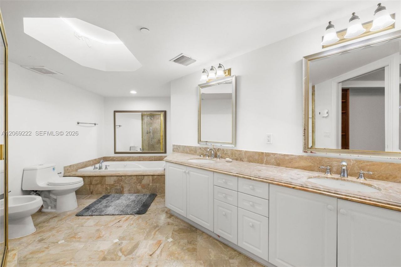 9559 Collins Ave , Unit S9-D, Surfside, FL 33154 Photo