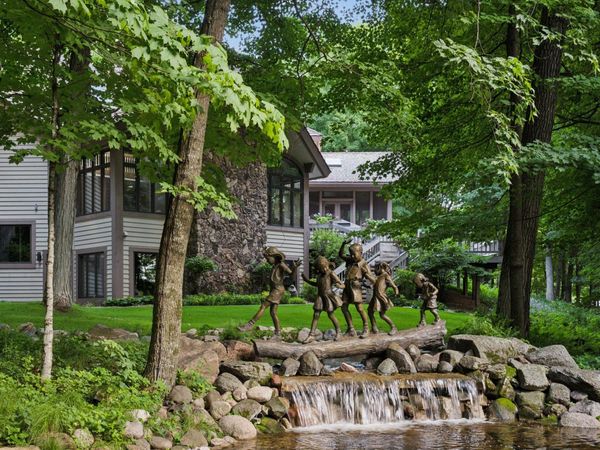 1420 Tamarack Drive, Medina, MN 55356