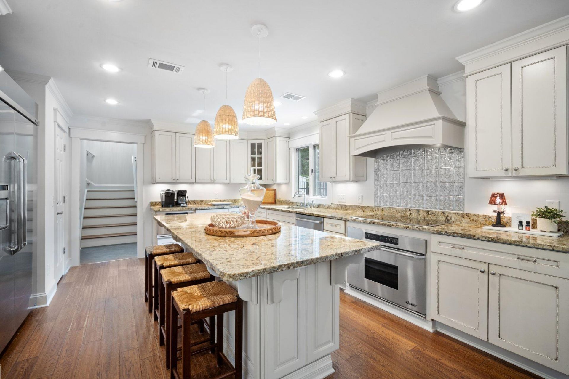 290 Tarpon Boulevard Photo 3