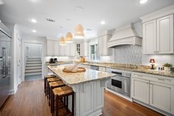 290 Tarpon Boulevard photo 4