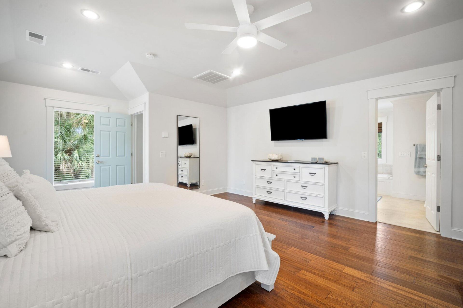 290 Tarpon Boulevard Photo 36