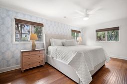 290 Tarpon Boulevard photo 4
