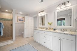 290 Tarpon Boulevard photo 4