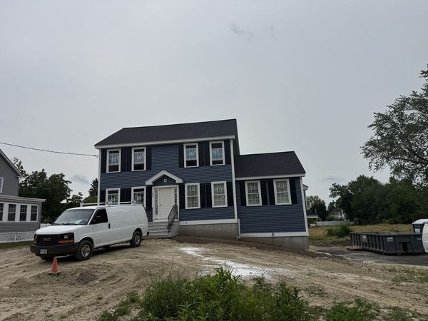 163 Greenmont Ave, Dracut, MA 01826