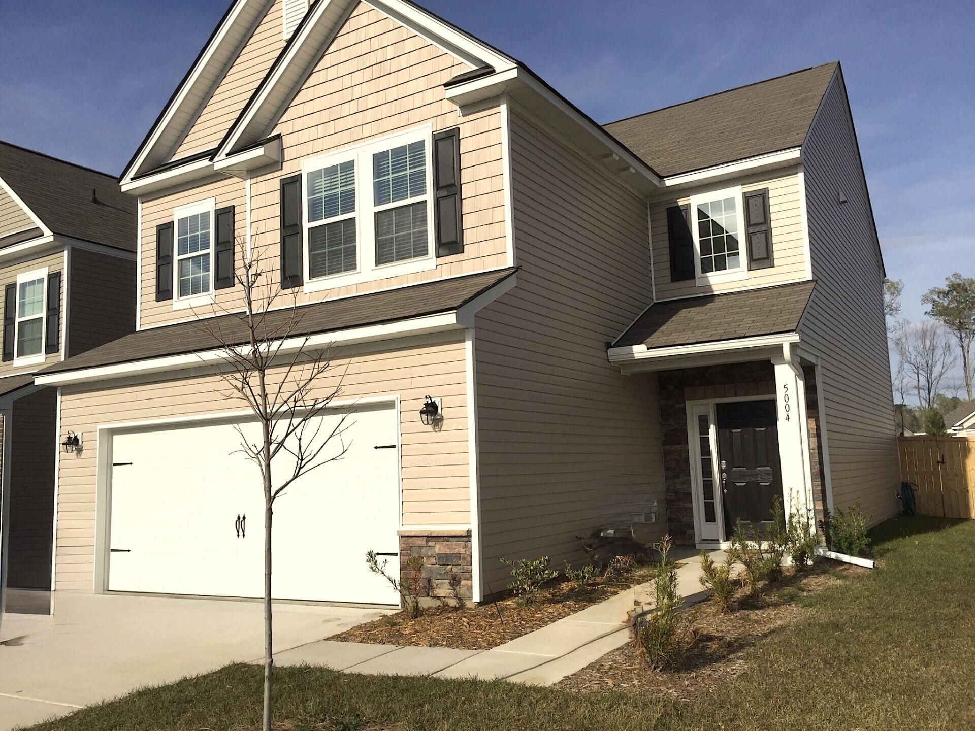 5004 White Cedar Road Photo 2