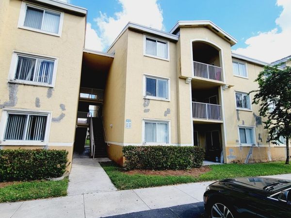 2640 S University Drive, Unit 222, Davie, FL 33328