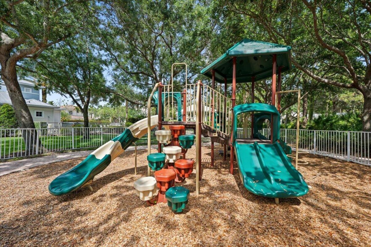 335 E Thatch Palm Circle, Unit 104, Jupiter, FL 33458 Photo