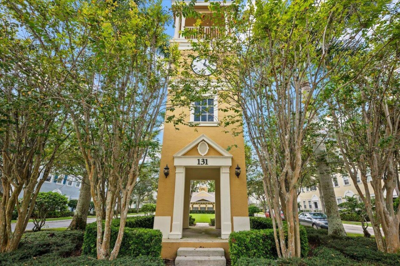 335 E Thatch Palm Circle, Unit 104, Jupiter, FL 33458 Photo