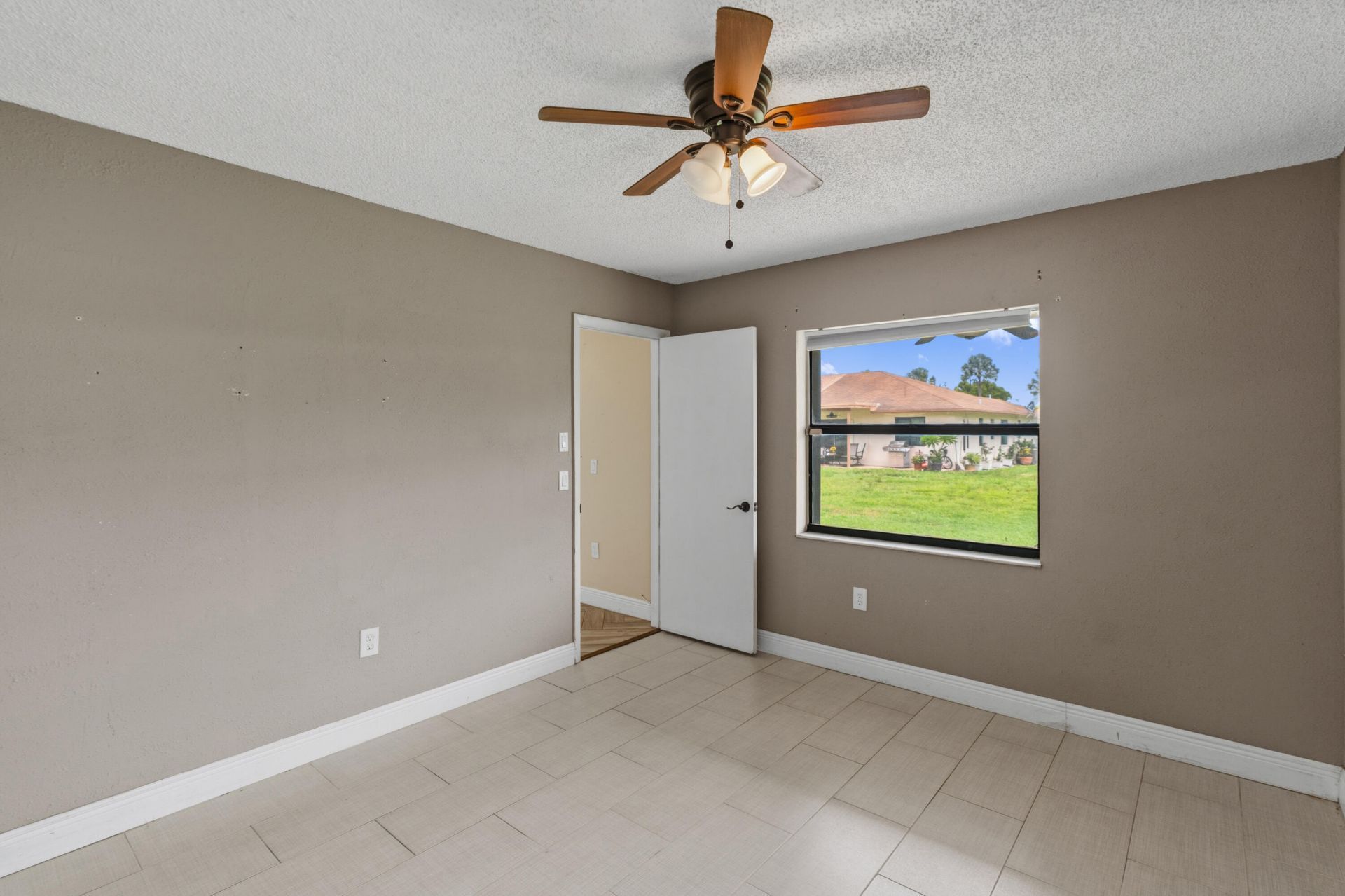 10927 NW 29th Court, Sunrise, FL 33322 Photo