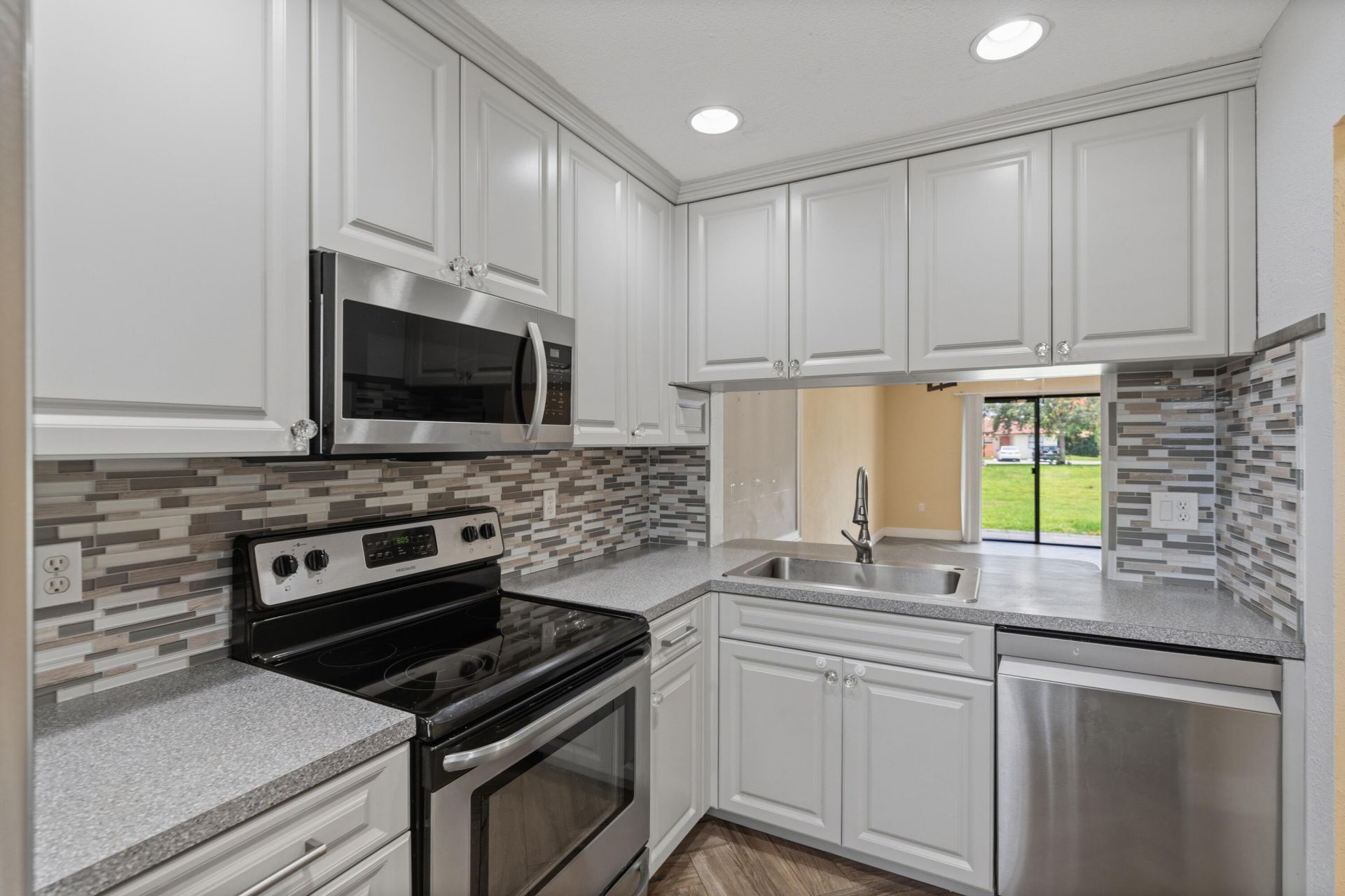 10927 NW 29th Court, Sunrise, FL 33322 Photo