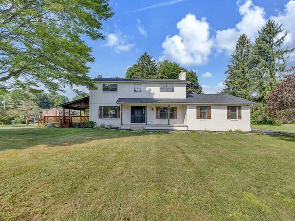 306 MILLSTONE DRIVE, BECKLEY, WV 25801