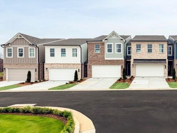 543 Raelyns Way , Loganville, GA 30052