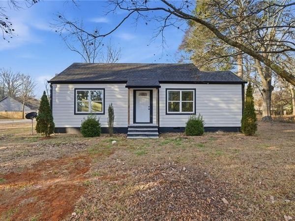 303 Glen Iris Drive , Monroe, GA 30655