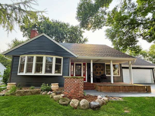 676 Howell Street S, Saint Paul, MN 55116