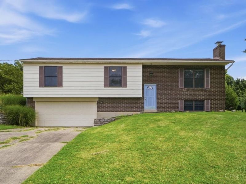 9054 Revere Run, West Chester, OH 45069 Photo 2