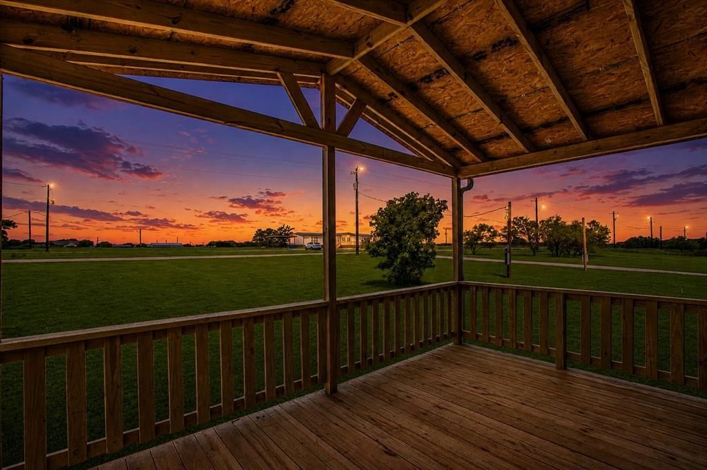 2004 Buffet Way, Poolville, TX 76487 Main Photo