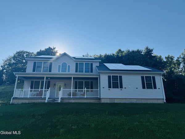 64 Kent Place, Wynantskill, NY 12198
