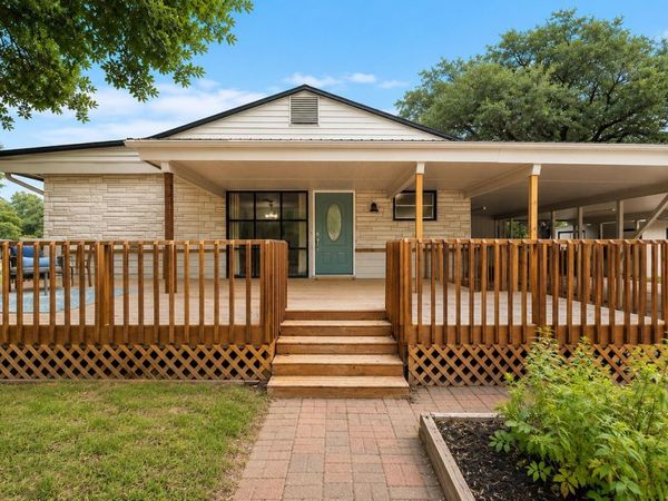 1700 W 7th ST, Taylor, TX 76574