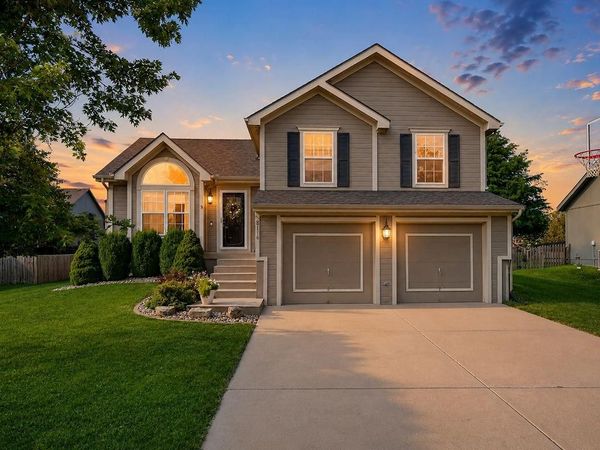 8116 NE 109TH Lane, Kansas City, MO 64157
