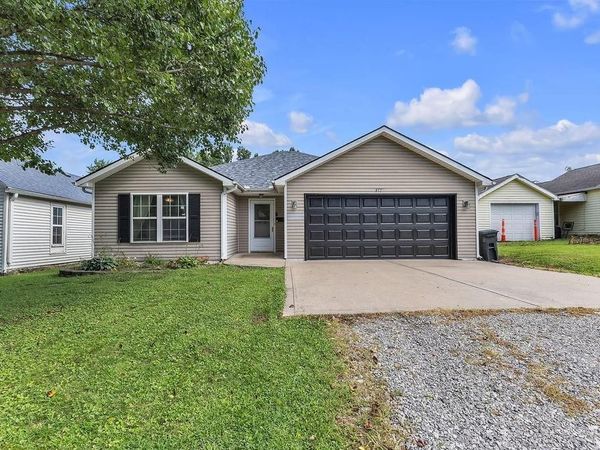 411 E 6th Street, Cameron, MO 64429