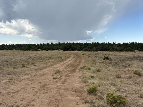 60 Gonzales Road , Tijeras, NM 87059